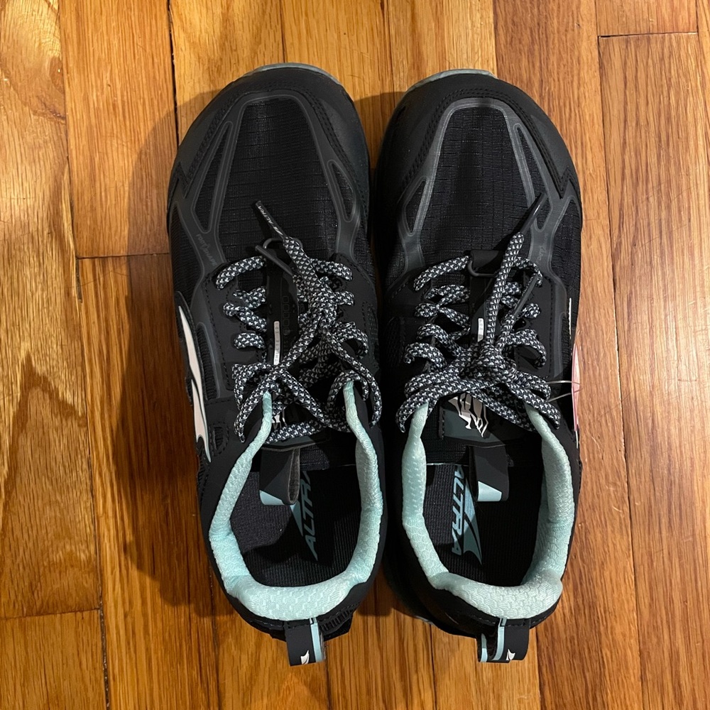 Altra Lone peak women’s hiking shoes. Never worn.